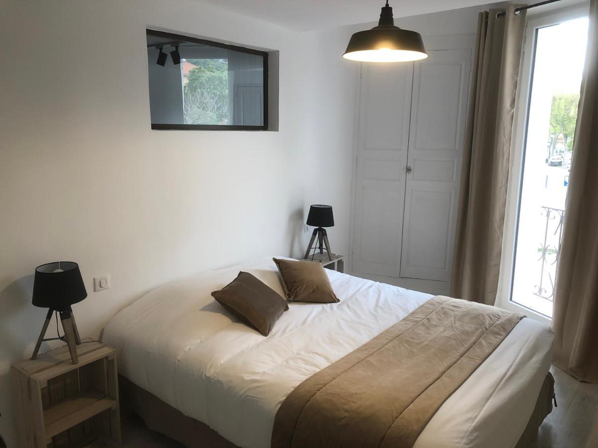 Le Petit Hermitage Apt Exteriör bild