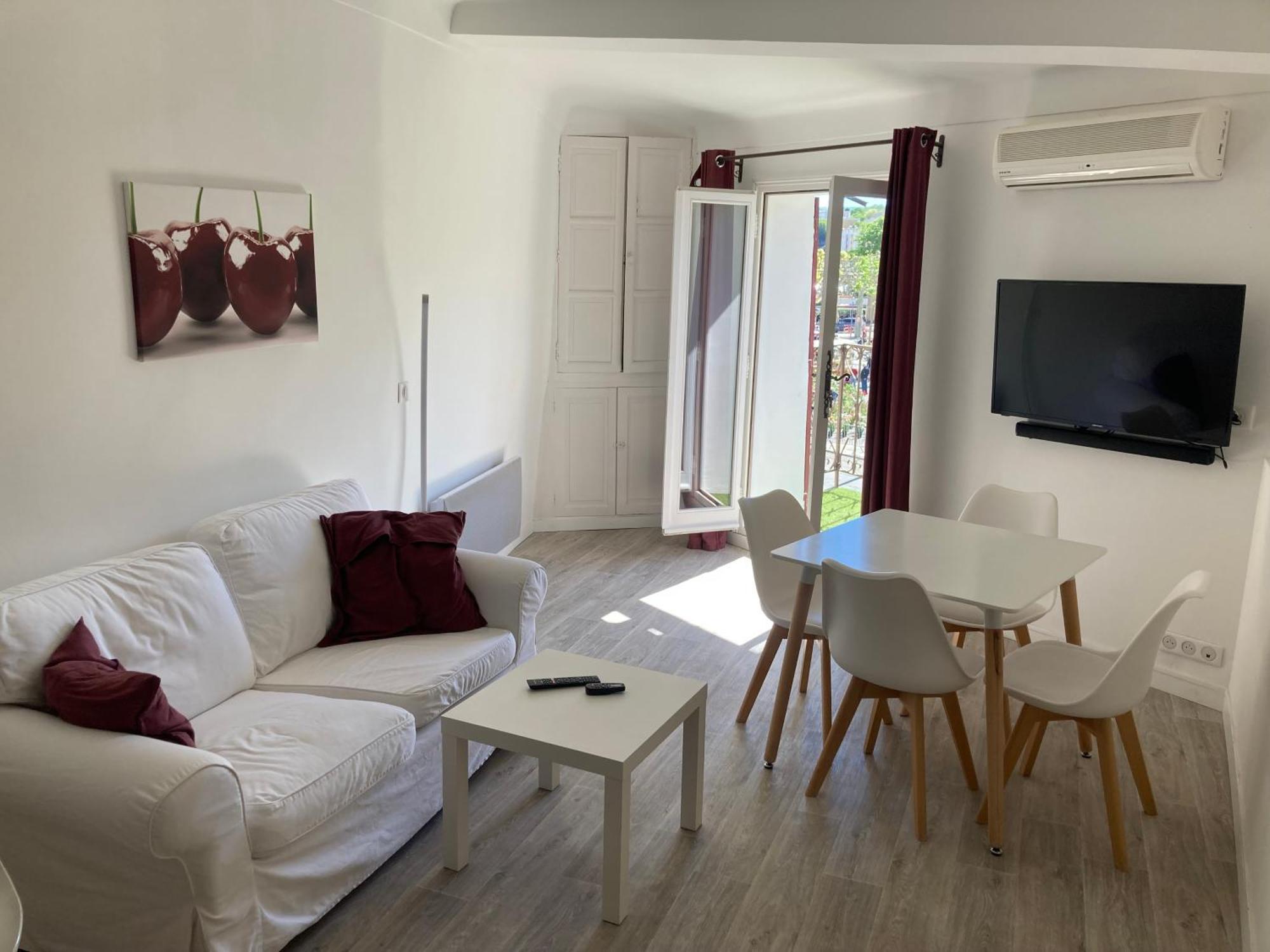Le Petit Hermitage Apt Exteriör bild